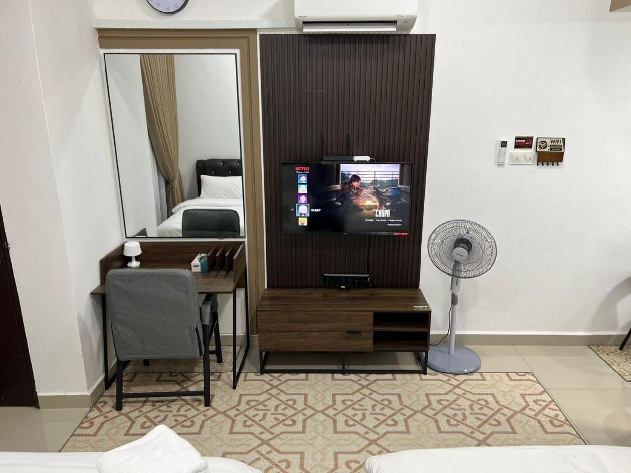 Hassma Studio Apartment At Kompleks Mutiara Gm Gua Musang Exterior foto
